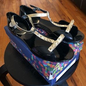 Stuart Weitzman Nifty Jelly